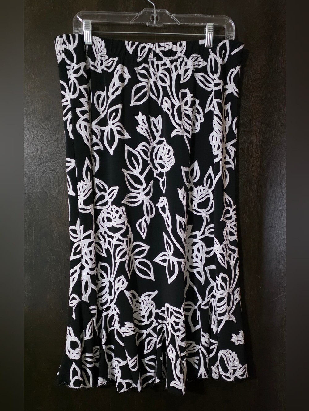 SJS Black and White Floral Design Pull-on Midi Skirt Flowy A-line Size L